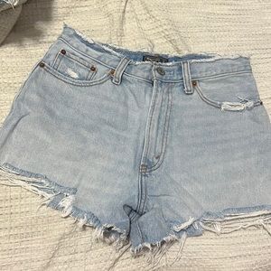 Abercrombie Annie high rise shorts size 27 / 4
